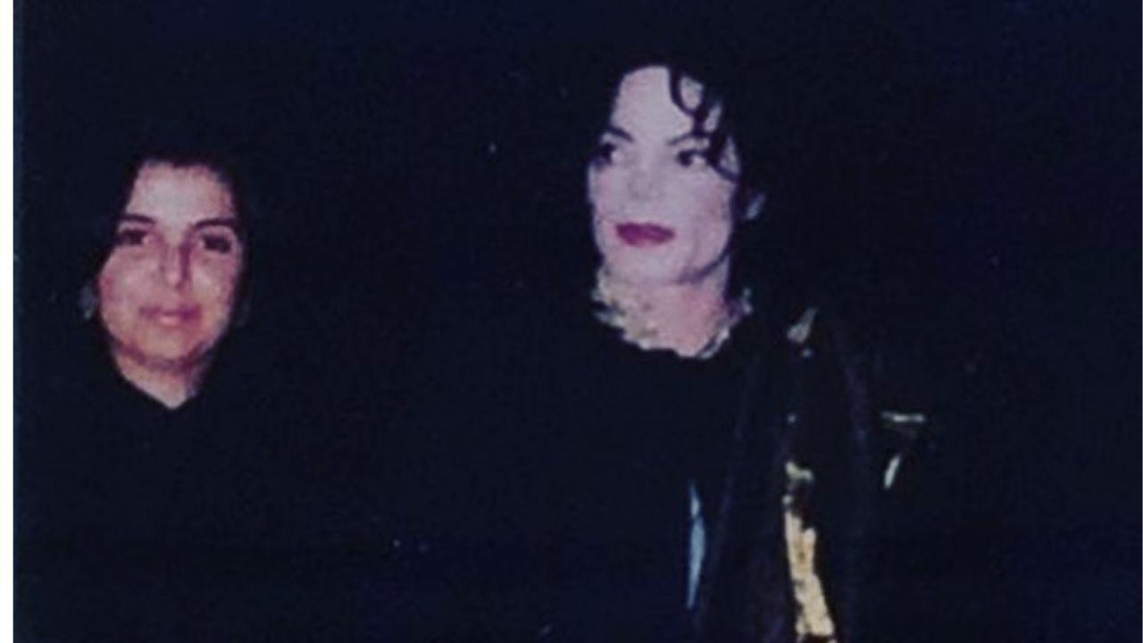 Farah Khan shares a throwback pic with her guru Michael Jackson